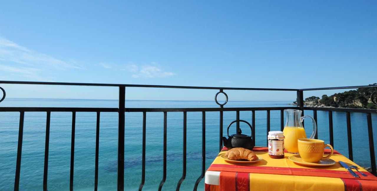 Holiday'S Beach Aparthotel Ventimiglia Exteriör bild